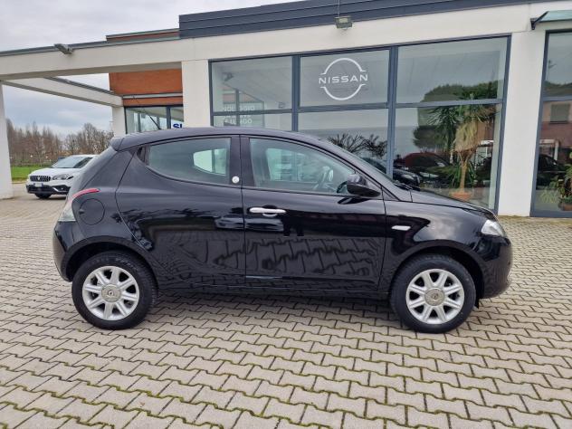 Lancia Ypsilon Ypsilon 0.9 Twinair 85 CV 5 porte Metano Ecochic Silver - Foto 4
