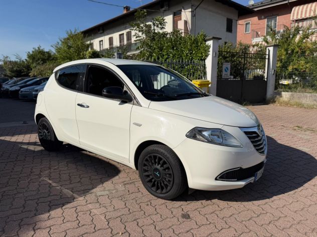 LANCIA YPSILON 3A SERIE anno 2015