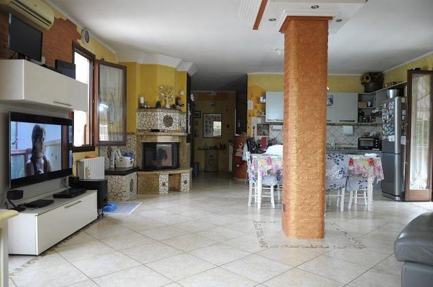 Appartamento in vendita a Colle di Val d'Elsa 122 mq Rif: 1344432