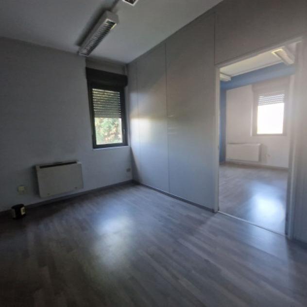 Immobile di 240 m² con più di 5 locali in affitto a Rho - Foto 5