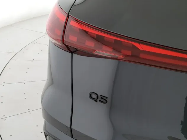 AUDI Q5 2.0 TDI MHEV S LINE EDITION QUATTRO 204CV S-TRONIC - Foto 8