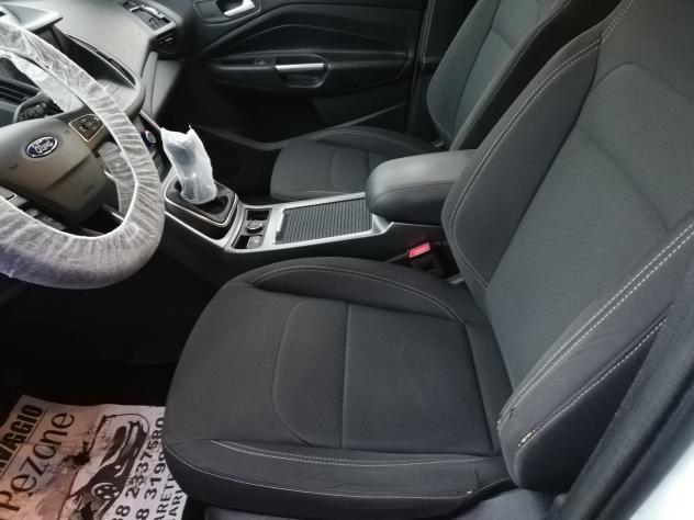 Ford Kuga 2.0 TDCI 120 CV S&S 2WD Titanium - Foto 7