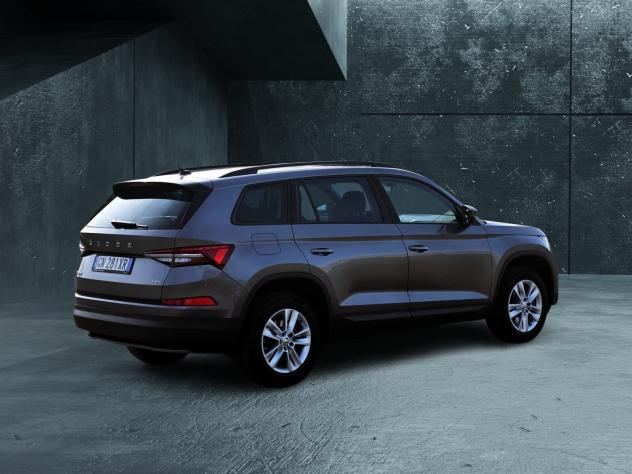 Skoda Kodiaq 2.0 TDI 7 POSTI 4x4 DSG Style - Foto 4