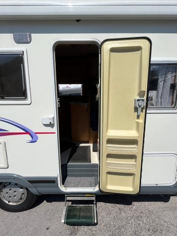 CAMPER CHALLENGER DUCATO MANSARDATO 6 POSTI LETTI CASTELLO POSTERIORI GARAGE GENERALI USATO - Foto 10