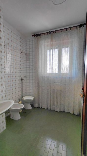 Privato vende ampio trilocale panoramico fronte parco e collina tripla esposiz. - Foto 6
