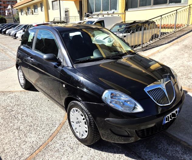 Lancia Ypsilon 1.2 Argento BEN TENUTA TAGLIANDATA - Foto 3