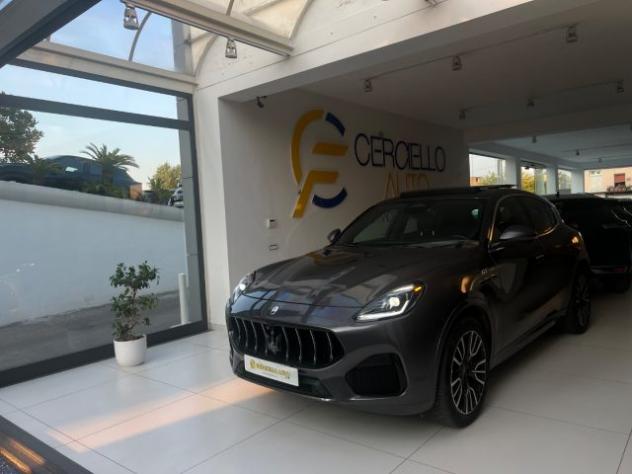 MASERATI Grecale MHEV 300 CV AWD GT tetto panoramico da€549,00 rif. 23803403 - Foto 2