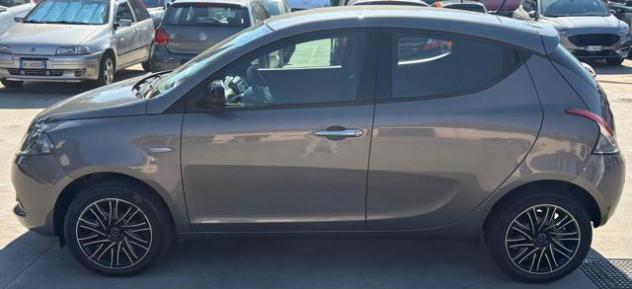 LANCIA Ypsilon 1.0 FireFly 5 porte S&S Hybrid Gold rif. 24148839 - Foto 2