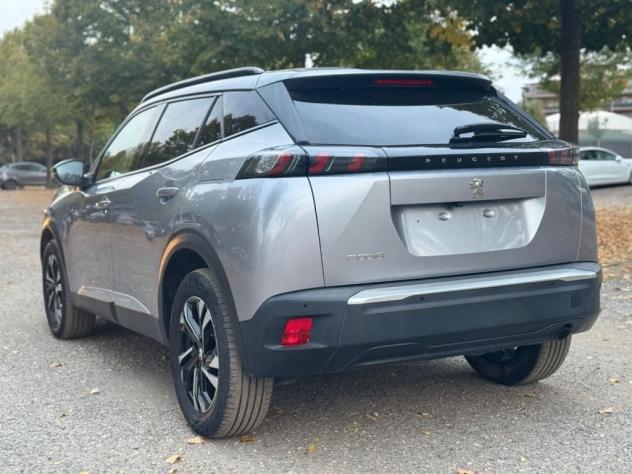 Peugeot 2008 PureTech 100 S&S Allure +GPL - Foto 7