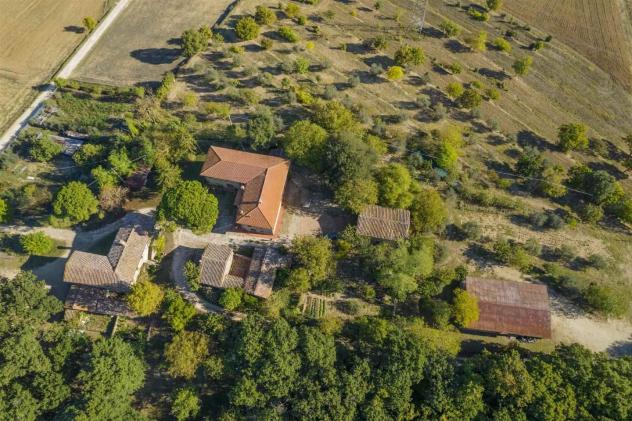 Colonica in vendita a Montarrenti - Sovicille 1410 mq Rif: 1075945