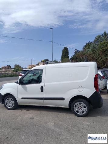 FIAT DOBLÃ? CARGO 1.3 Multijet 16v 95CV SX Euro 6 Car van 4-door - Foto 10