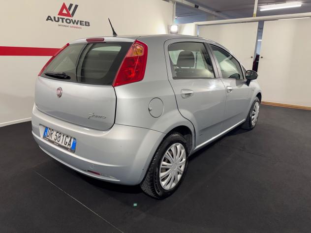 Fiat Grande Punto 1.3 MJT 90 CV 5 porte Emotion - Foto 4