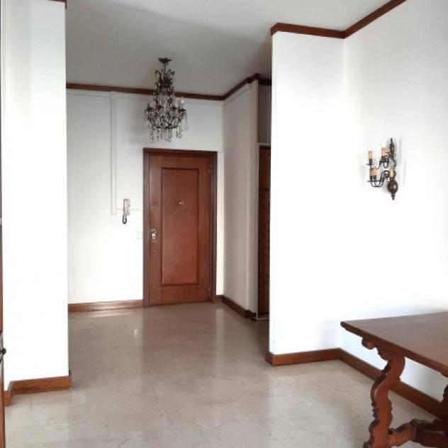 Appartamento di 152 m² con 4 locali e box auto in vendita a Vigevano - Foto 8