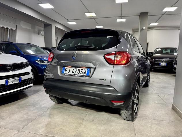 Renault Captur 1.5 dCi 90cv EDC Intens 2017 - Foto 7