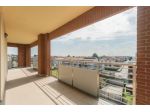 Attico su 2 livelli di 244 mq. con terrazzi e logge coperte.