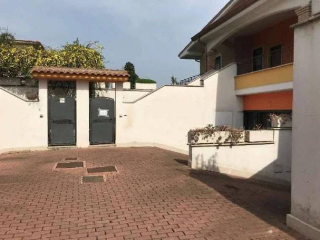 Immobile in asta di 96 m², box auto in vendita a Roma - Foto 3