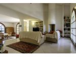 TORRI DI Q. LO: ELEGANTE VILLA CON GIARDINO DI OLTRE MQ. 1.000