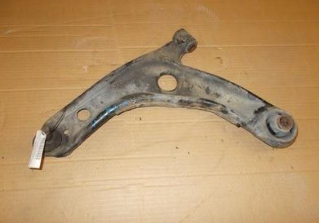 BRACCIO OSCILLANTE SOSP. ANT.S. TOYOTA YARIS (XP90) 999-U51186 Meccanica  Assale  Tiranteria  Braccio oscillante ant. s TOYOTA - YARIS - 01-01-2006 -