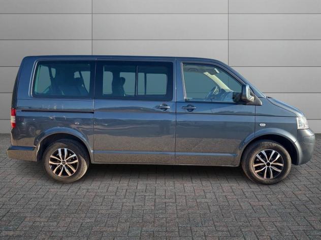 Volkswagen Transporter 2.5 TDI/174 4m. PC Kombi - Foto 6