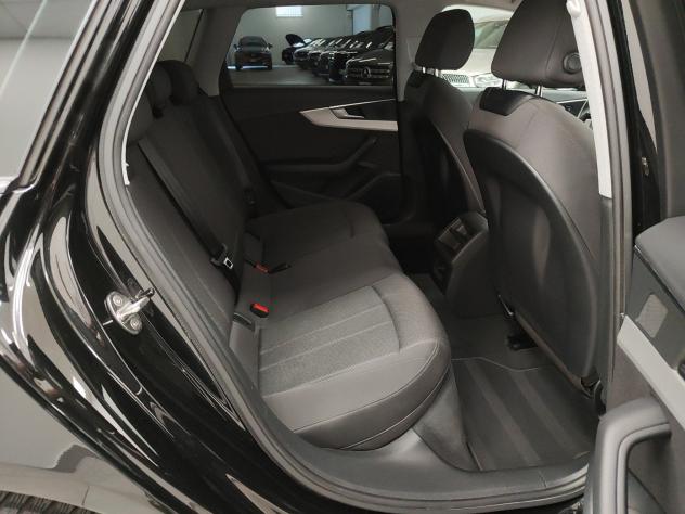 Audi A4 Avant 30 TDI S tronic AdaptiveCruise Fari LED Navi - Foto 7