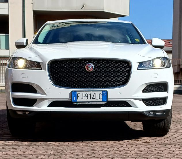 đ Jaguar F-Pace 2.0D 180 CV AWD Portfolio â Lusso e Prestazioni Integrali - Foto 8