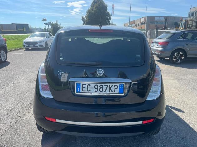 Lancia Ypsilon 1.2 - Foto 8