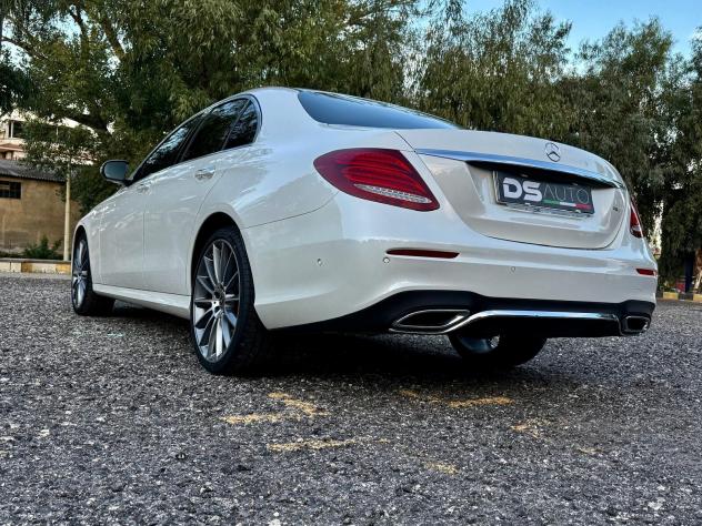 MERCEDES- BENZ KLASSE E 220 D 195 CV 4MATIC AMG PREMIUM OFFERTA - Foto 9