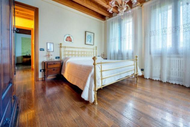 Villa di 605 m² con più di 5 locali e box auto doppio in vendita a Montebello Vicentino - Foto 11