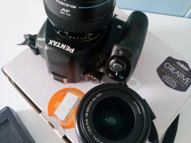 Vendo fotocamera Pentax K-50 guasta + obiettivo 18-55mm + Tokina AF 35-70mm - Foto 2