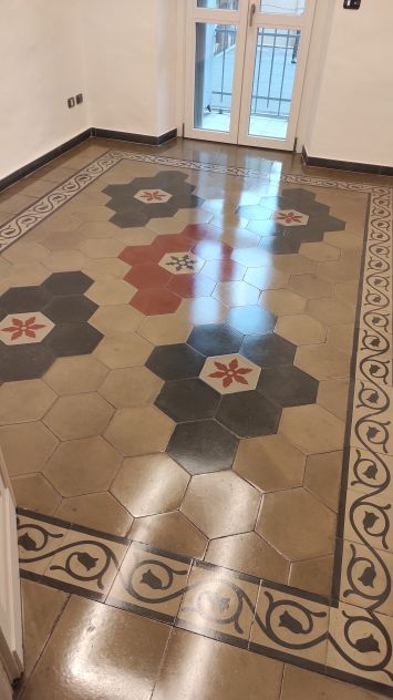 Pulizia pavimenti antichi in cemento Torino - Foto 4