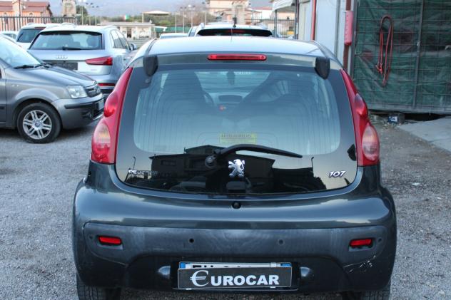 Peugeot 107 1.0 68CV 5p. Desir - Foto 4