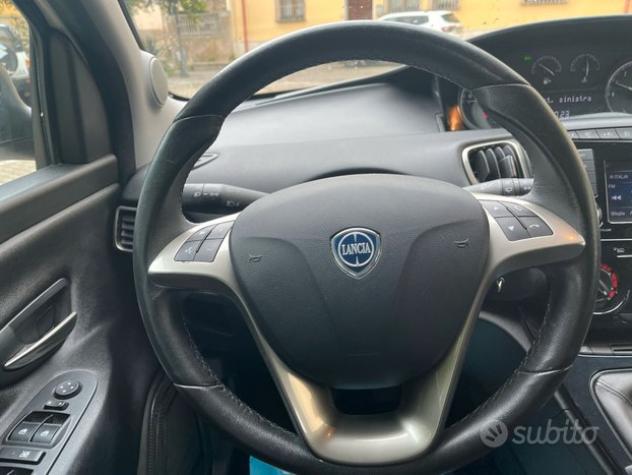 Lancia Ypsilon 1.2 69 CV 5 porte S&S Platinum CV 6 - Foto 9