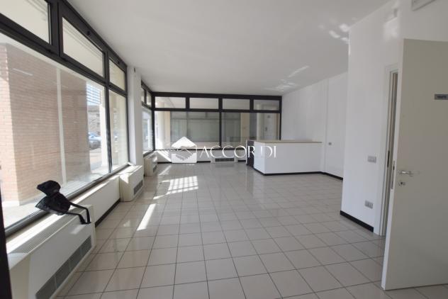 NEGOZIO di 1 vani e di 84 mq (MONTEBELLUNA) rif. PE10 - Foto 5