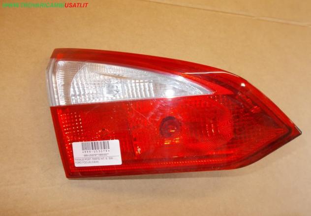 FANALE POST. PARTE INT. S. SW FORD FOCUS (CEW) Parti elettriche Fanaleria Fanali Fanale post. sx. FORD - FOCUS - 01-12-2014 - 01-08-2018