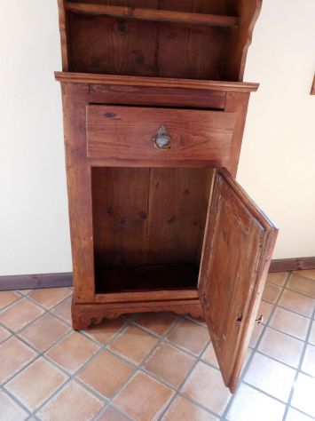 Credenzina antica tirolese in legno massello scolpito a mano - Foto 3