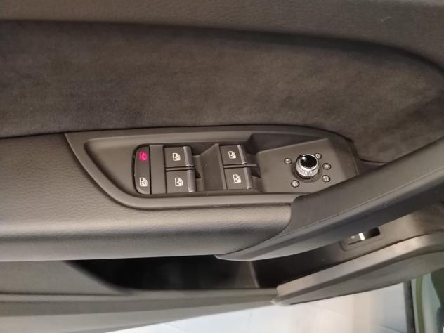 AUDI Q5 2ª serie Q5 SPB 40 TDI quattro S tronic Identity Black - Foto 8