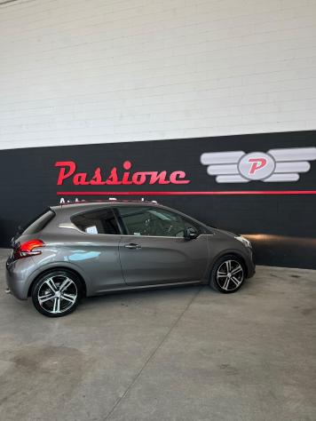 Peugeot 208 Turbo 110 3 porte GT Line - Foto 4