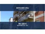 Immobile in asta di 127 m² con più di 5 locali e box auto in vendita a Bergamo