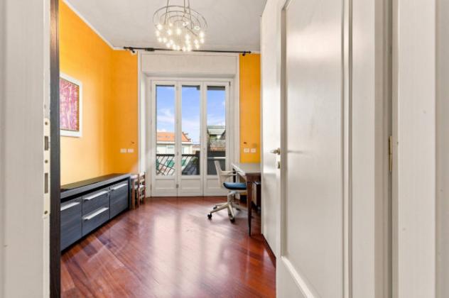 Appartamento di 230 m² con più di 5 locali e box auto in vendita a Milano - Foto 9