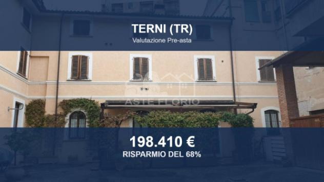Immobile in asta di 406 m² con più di 5 locali in vendita a Terni