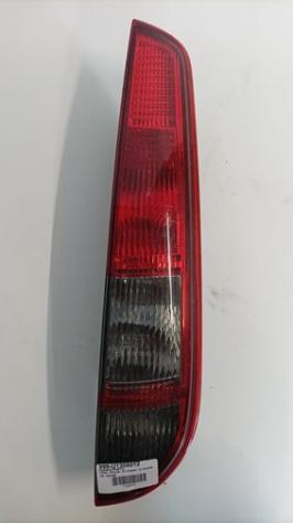 FANALE POST.D. 999-U1306012 Parti elettriche  Fanaleria  Fanali  Fanale post. dx. FORD - FOCUS - 01-12-2004 - 01-02-2008