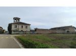 393/2024 4 BG - Corpo di fabbrica di due piani fuori terra con stalla al pi &hellip;