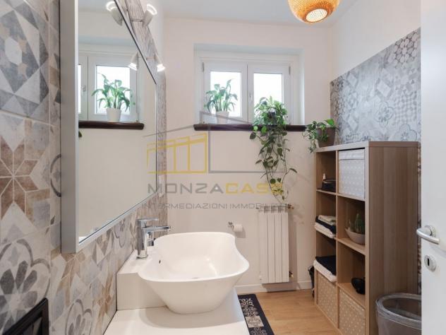 Carnate – Quartiere Passirano | Elegante villa di testa con giardino privato di 300 mq - Foto 19