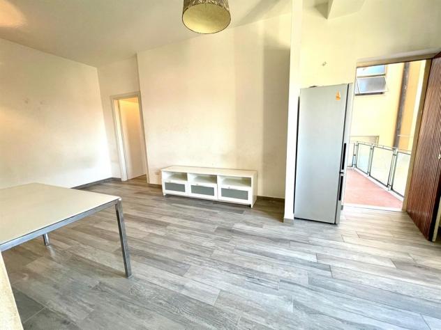 Bilocale panoramico completamente ristrutturato, subito disponibile + cantina e balconata - Foto 4