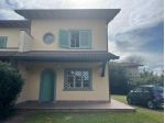 Villetta a schiera in vendita a Forte dei Marmi 152 mq  Rif: 1416847