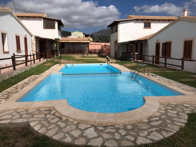 Villetta Indipendente con Piscina a due passi dal Mare di Badesi - Foto 8