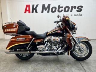 HARLEY-DAVIDSON FLHTCUSE Screamin' Eagle Ultra Classic CVO 105TH ANNIVERSA …