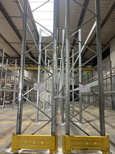 Istallazione scaffalature Napoli