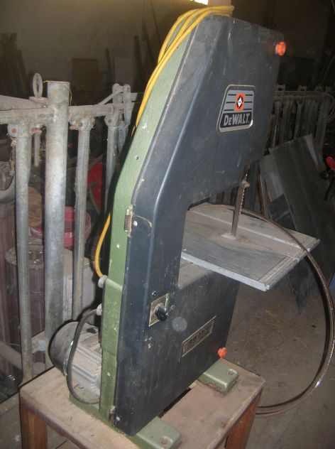 Sega a nastro DE WALT 3501 volt 220 monofase - Foto 6