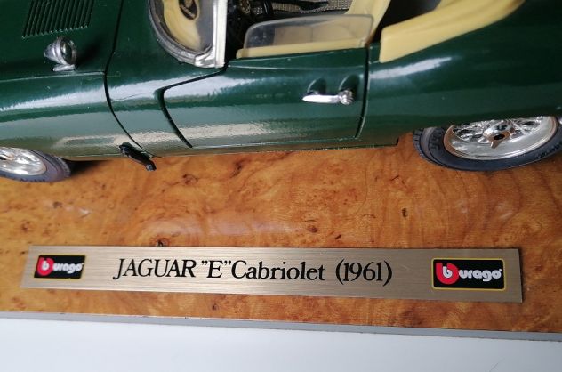 Burago JAGUAR "E" CABRIOLET (1961) verde, modellino statico metallo scala 1:18 - Foto 5